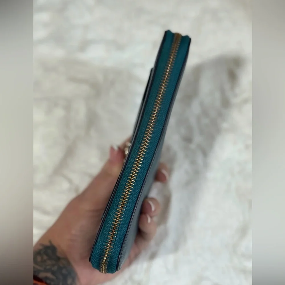 Coach teal leather long zippy wallet - Picture 7 of 9